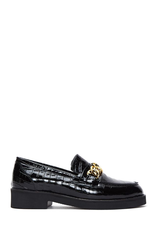 Women's Chain Detailed Leather Loafers