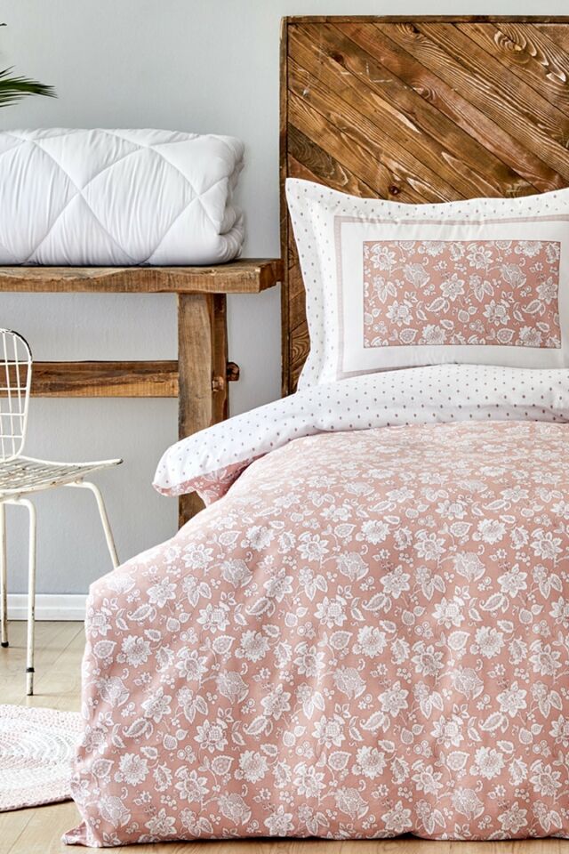 Celerina Pembe %100 Pamuk Çift Kişilik Fitted Lastikli Nevresim Takımı