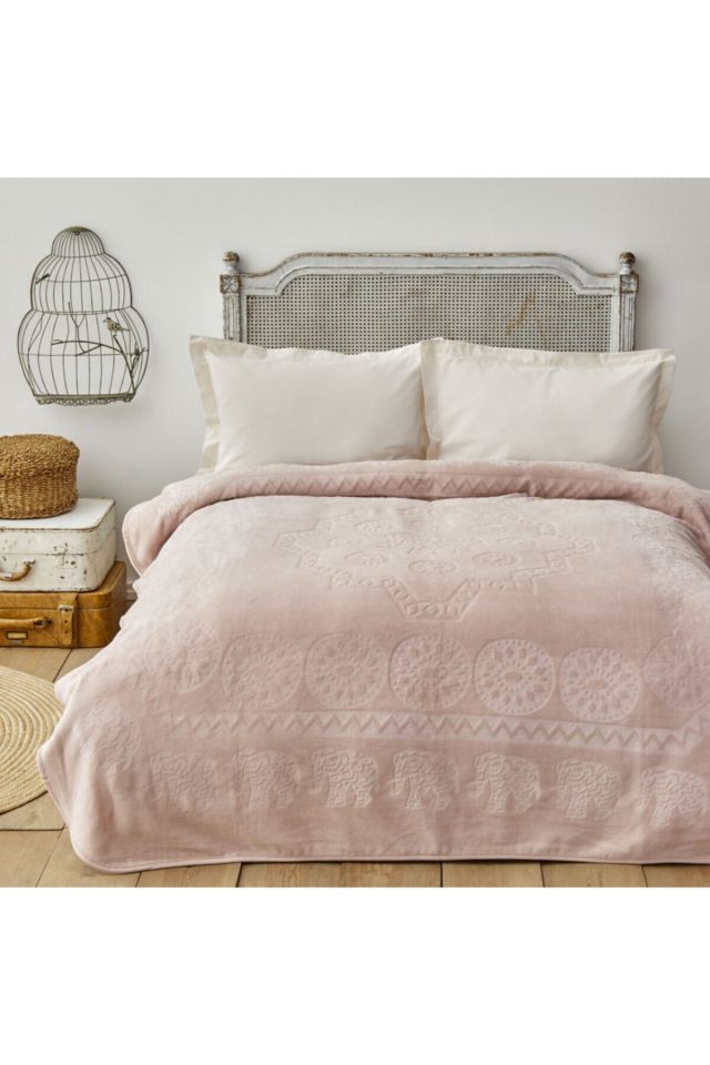 Karaha Home Elephant Powder Double Soft Embosy Blanket