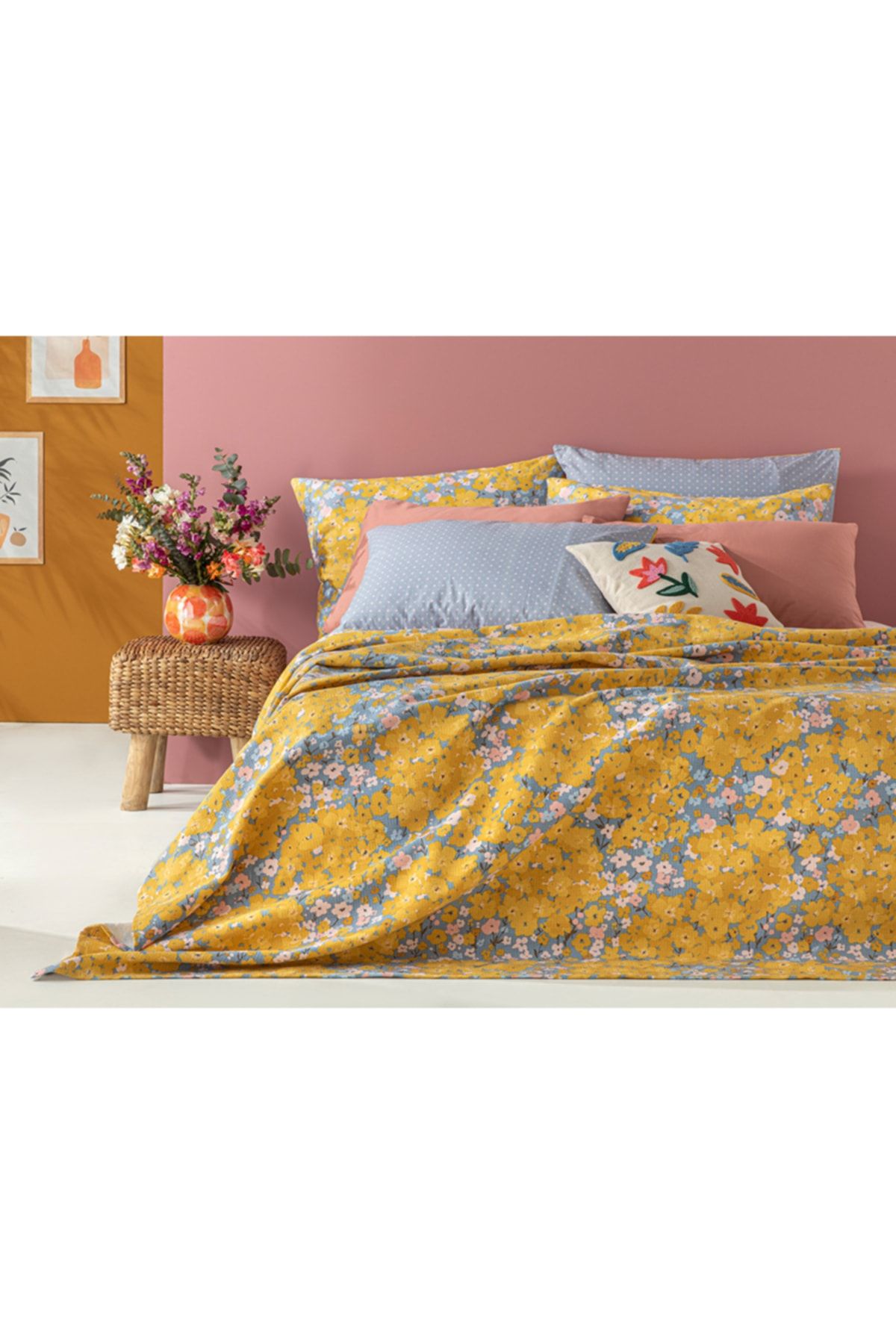 Buttercup Baskılı Çift Kişilik Pike 200x220 Cm Sarı