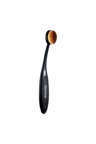 Oval Concealer Brush