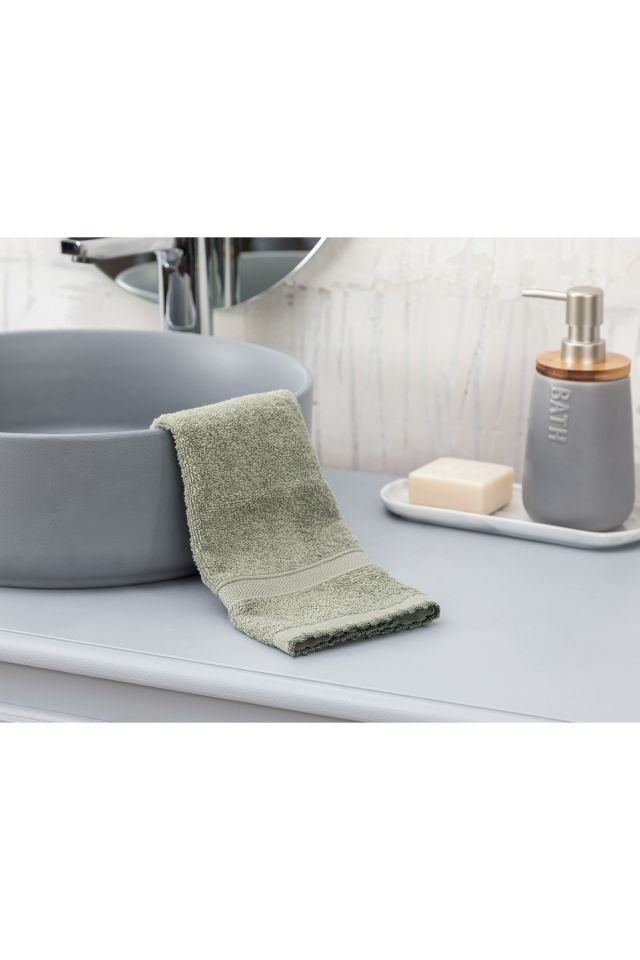Bellamy Crochet Hand Towel