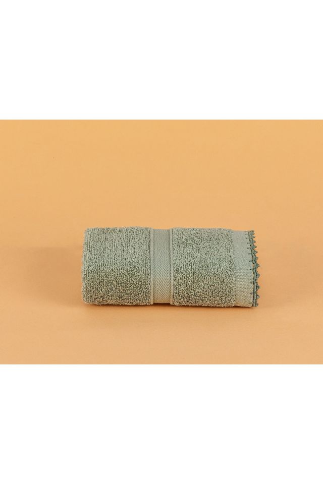 Bellamy Crochet Hand Towel