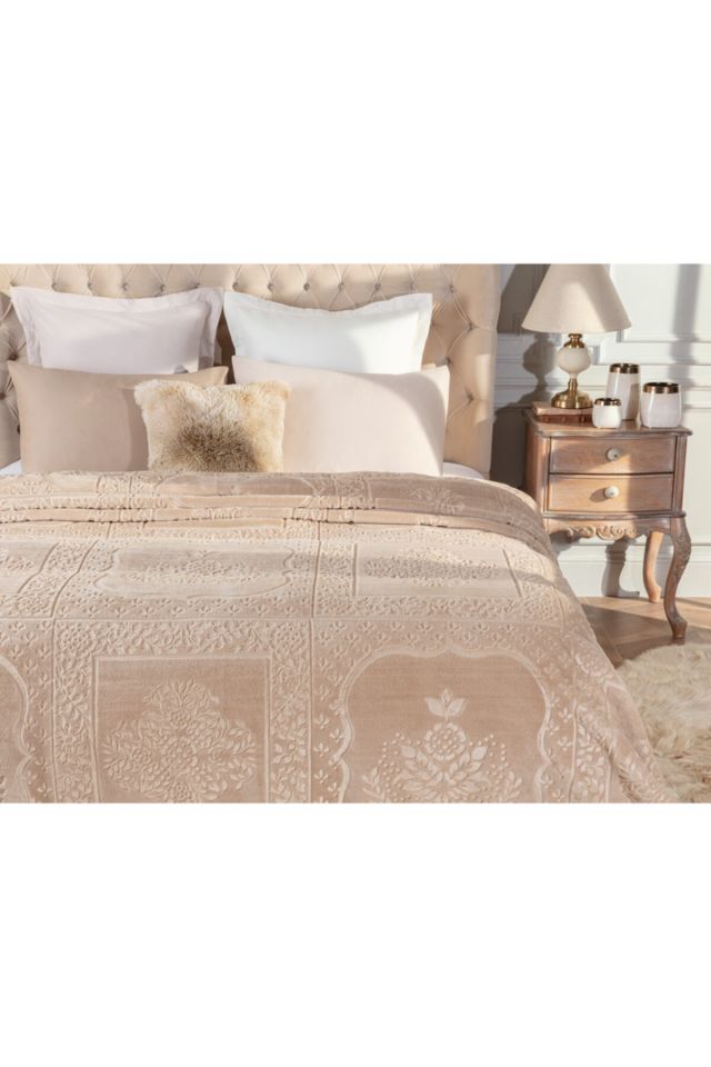 Rochelle Mink Emboss Double Blanket - Beige