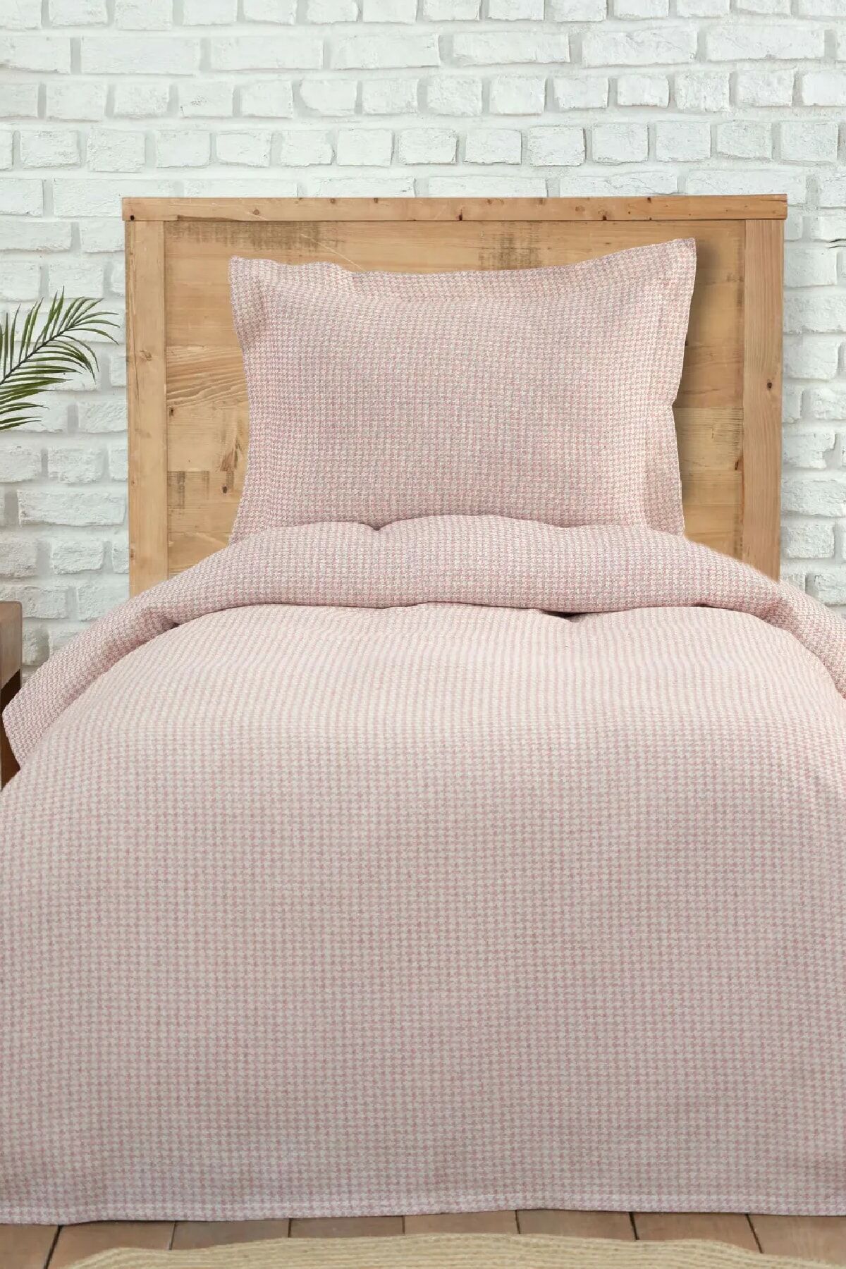 Vera Powder Single Bedspread Set