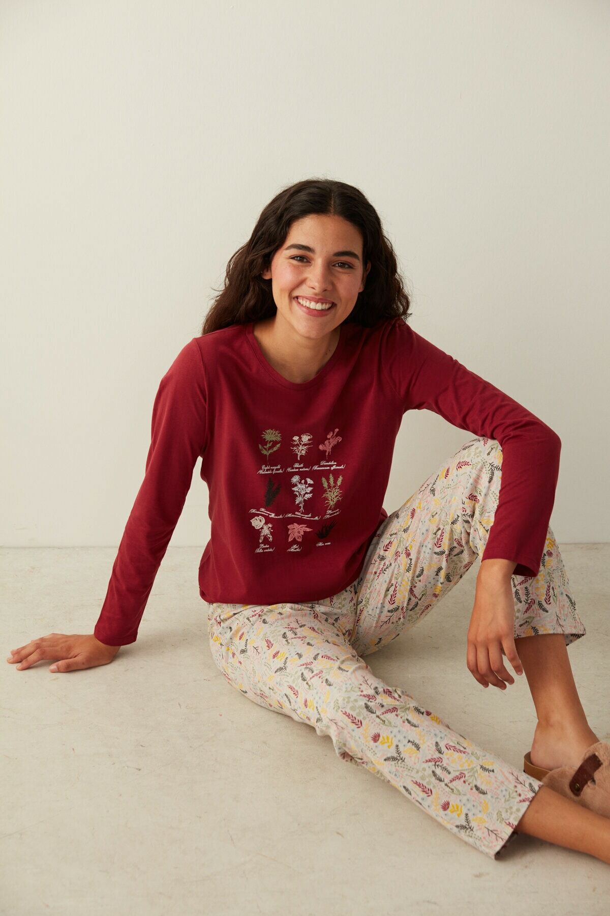 Multicolored Sweet Flowers Pants Pajamas Set