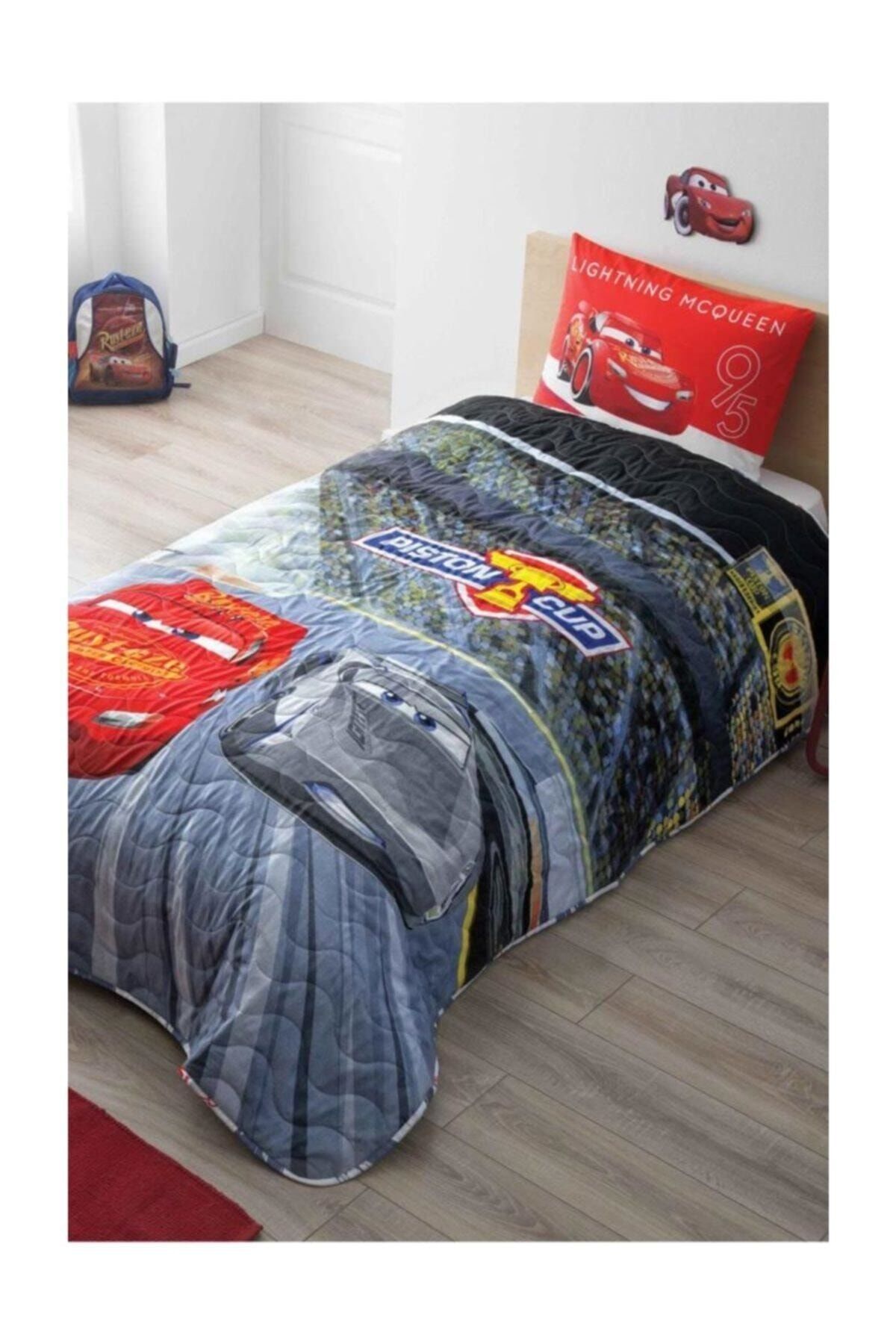 Red Disney Cars 3 Licensed Single Bedspread