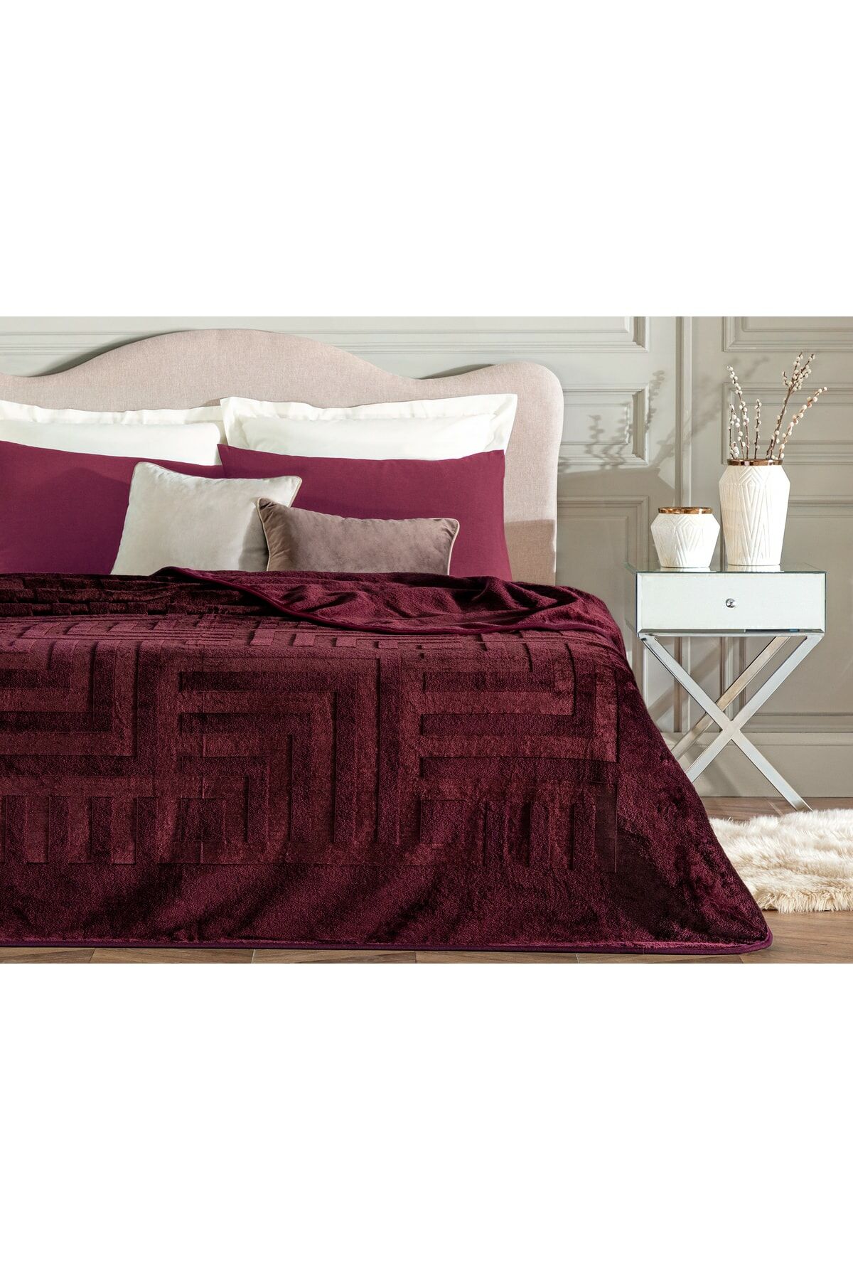 Clementine Mink Emboss Double Blanket - Claret Red