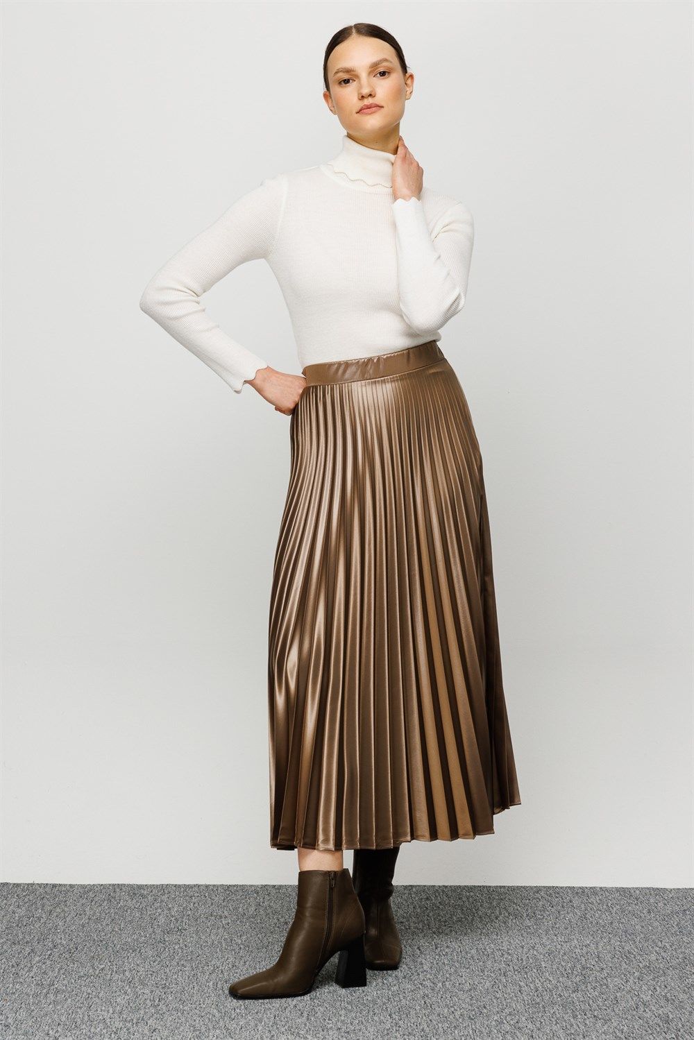 Ghisa Pilisole Skirt Mink