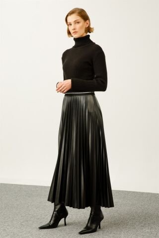 Ghisa Pleated Leather Skirt BLACK
