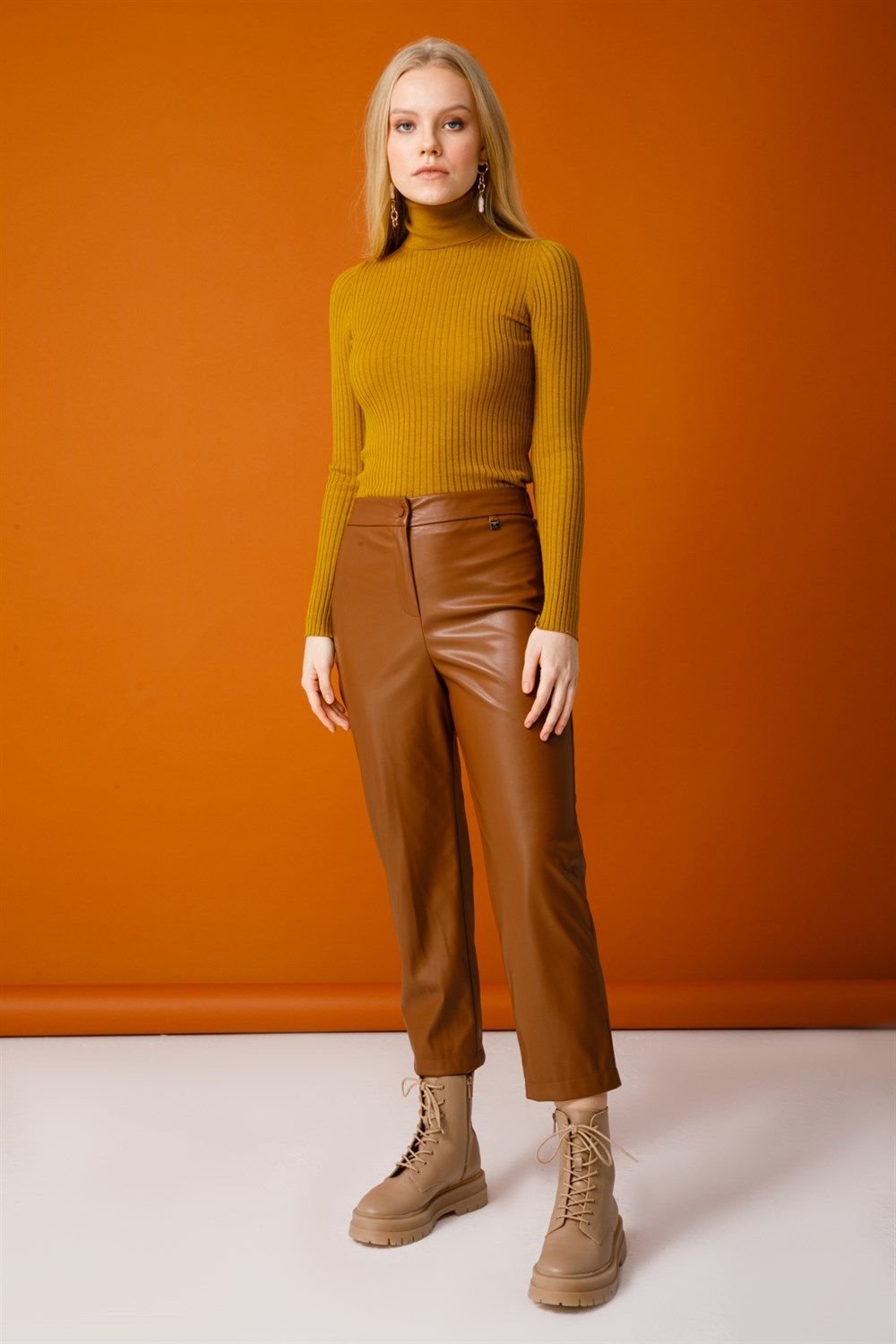 Ghisa Elastic Leather Trousers CAMEL